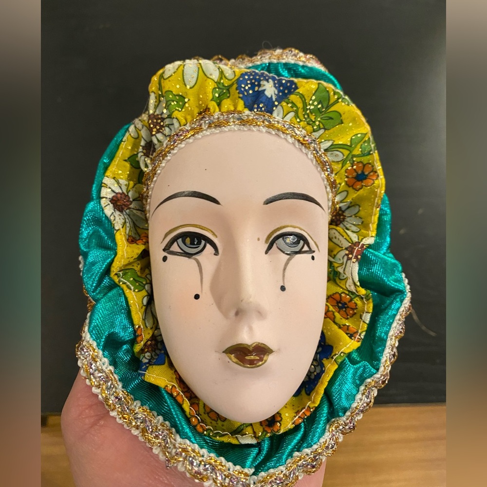 Porcelain doll face